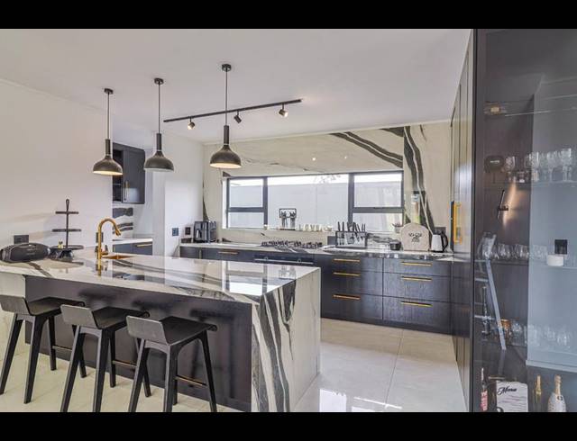 3 BEDROOM HOUSE FOR SALE IN JACKAL CREEK GOLF ESTATE